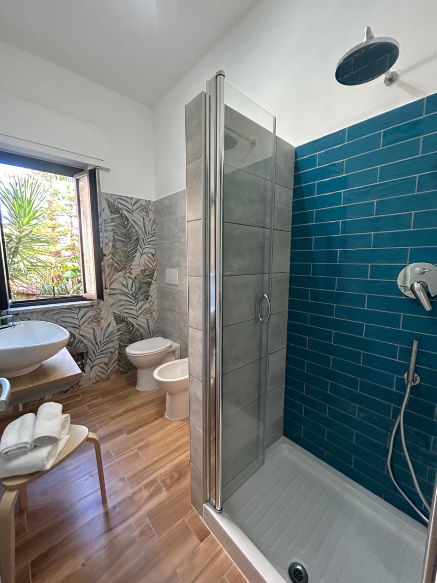 La Maison Derriere โตรเปอา ภายนอก รูปภาพ