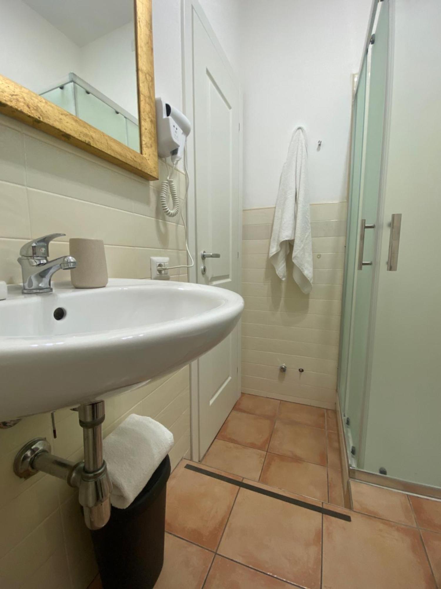 La Maison Derriere โตรเปอา ภายนอก รูปภาพ